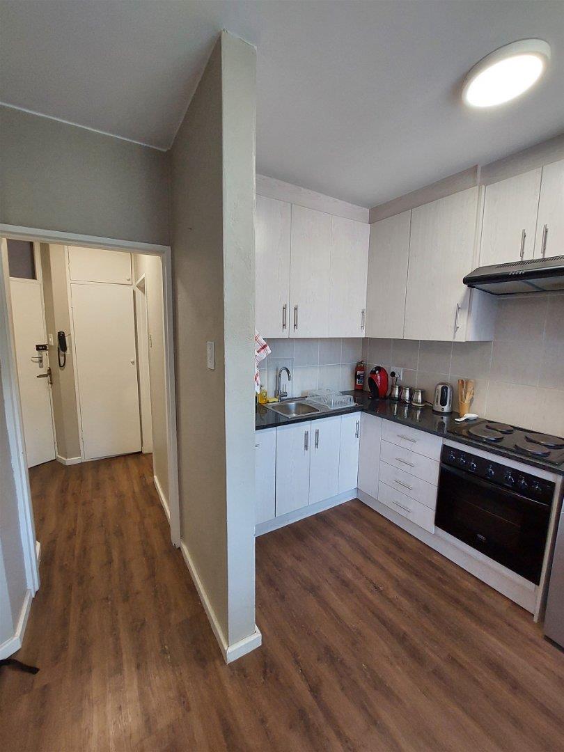 1 Bedroom Property for Sale in Green Point Western Cape